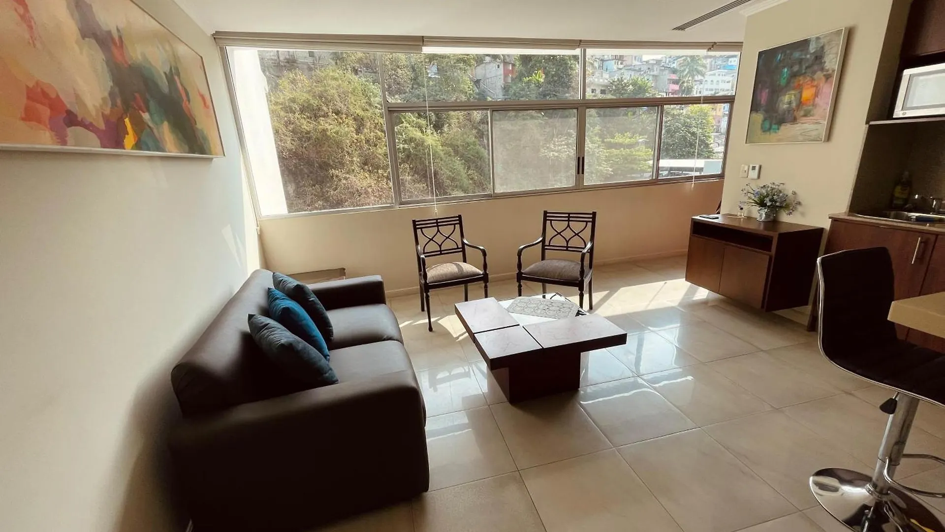 Gallery Suite En Riverfront Puerto Santa Ana Guayaquil Apartamento