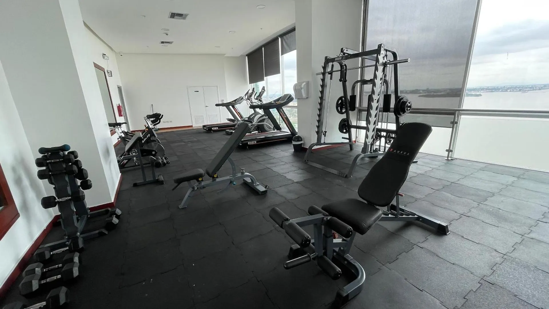 Gallery Suite En Riverfront Puerto Santa Ana Guayaquil Ecuador