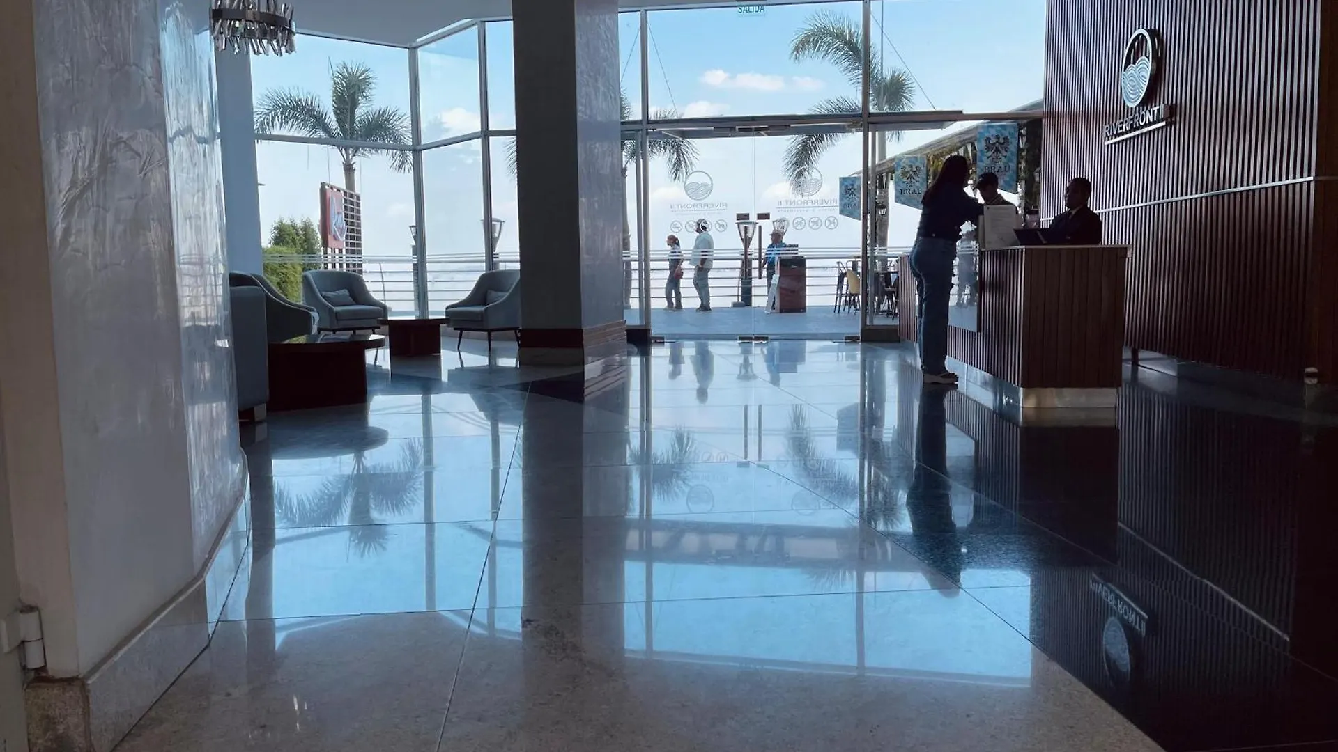 Gallery Suite En Riverfront Puerto Santa Ana Guayaquil Ecuador