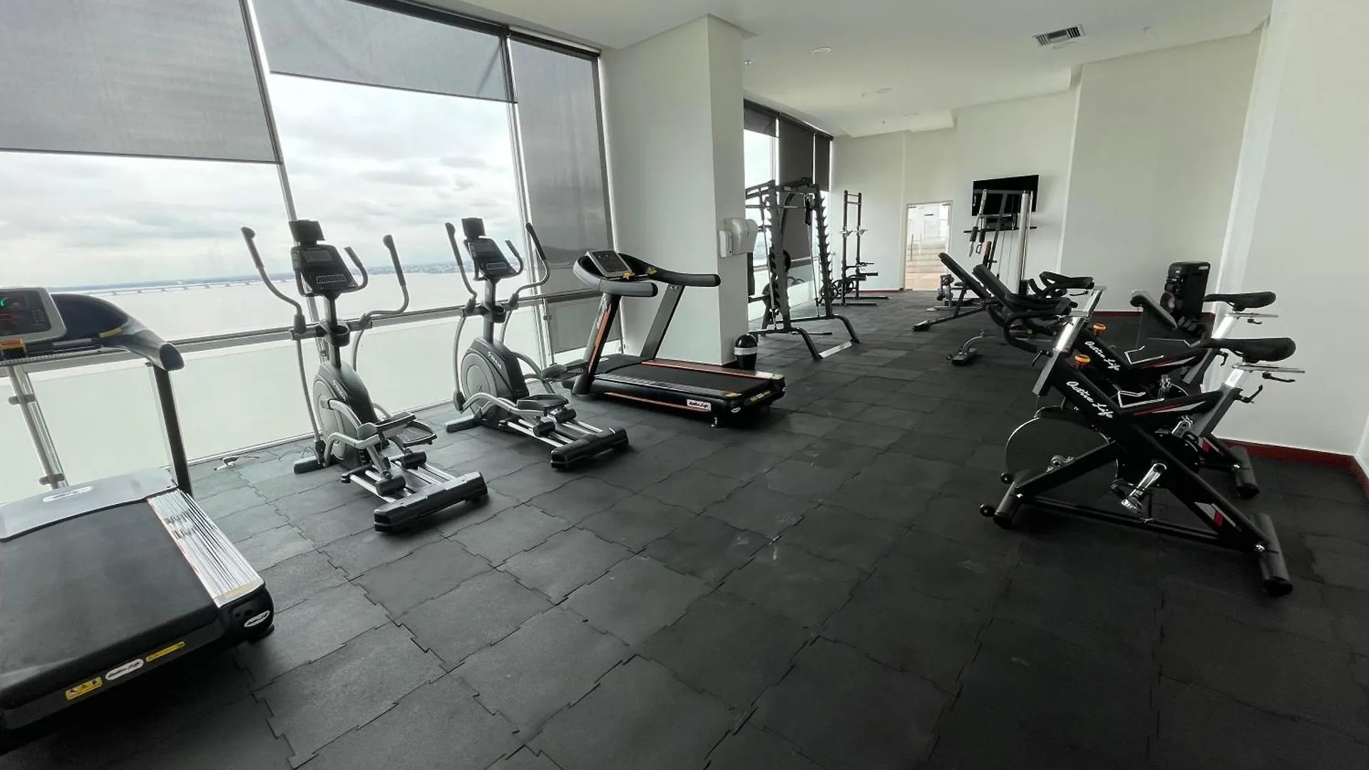 Gallery Suite En Riverfront Puerto Santa Ana Guayaquil 0*,  Ecuador